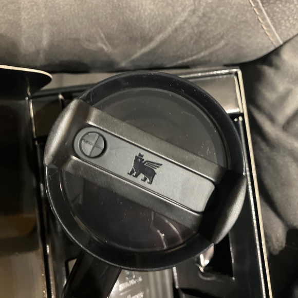 Stanley Limited Edition “Jennie” Midnight  Ruby 30oz Tumbler W/Original Box - Picture 11 of 15